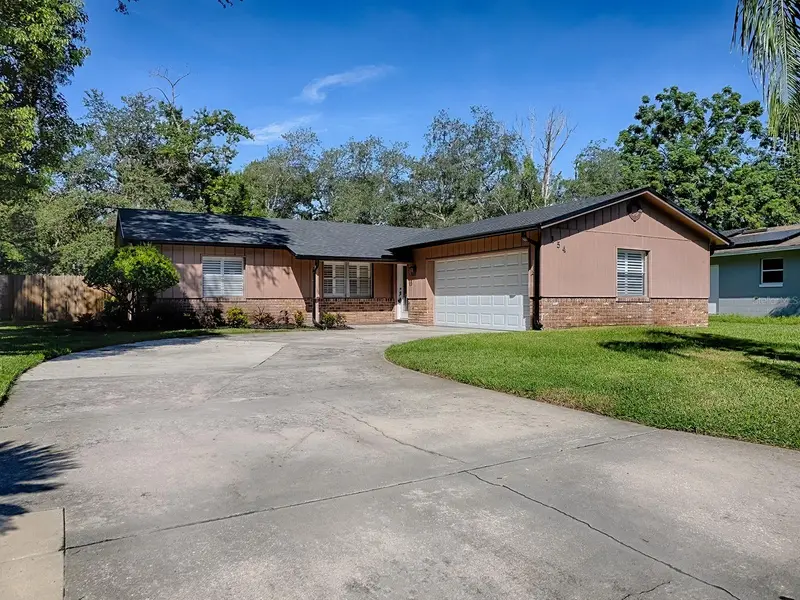 154 Essex Dr, FL