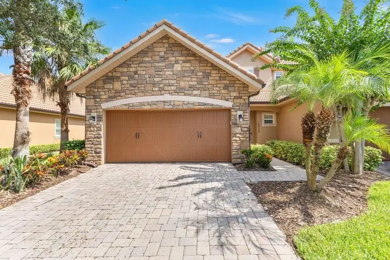 10722 Belfry Cir, FL