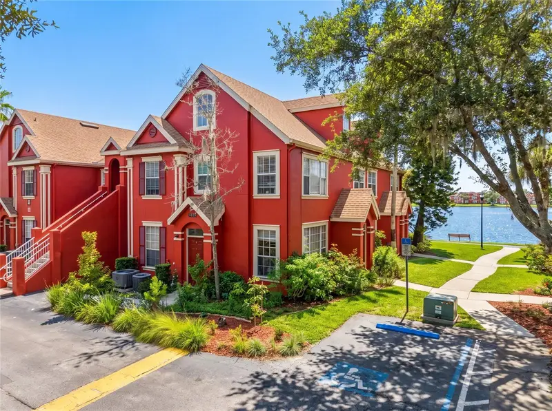 9186 Lake Chase Island Way, FL