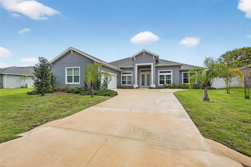 46 Furness Pl, FL