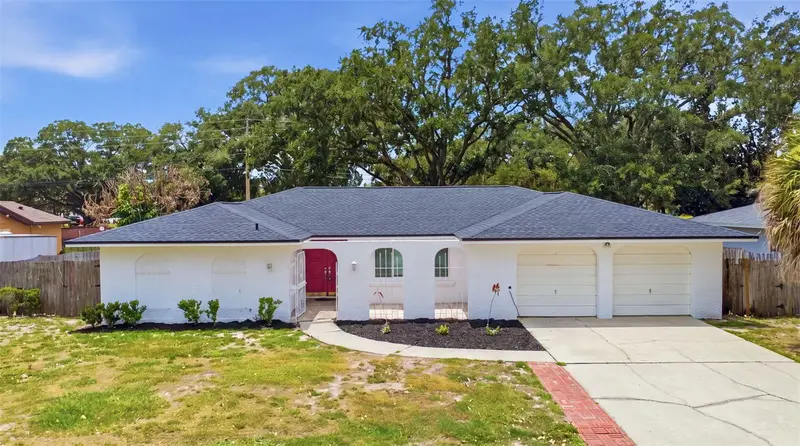 6785 Tamarind Cir, FL