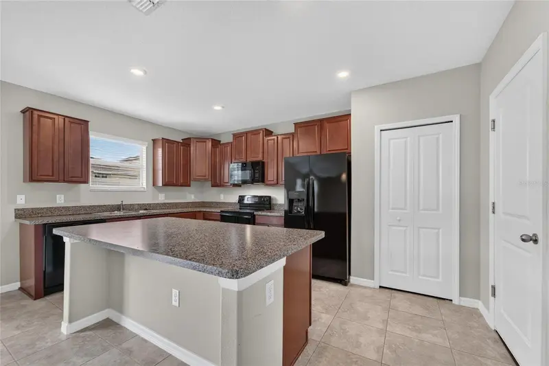 215 English Heritage Pl, FL