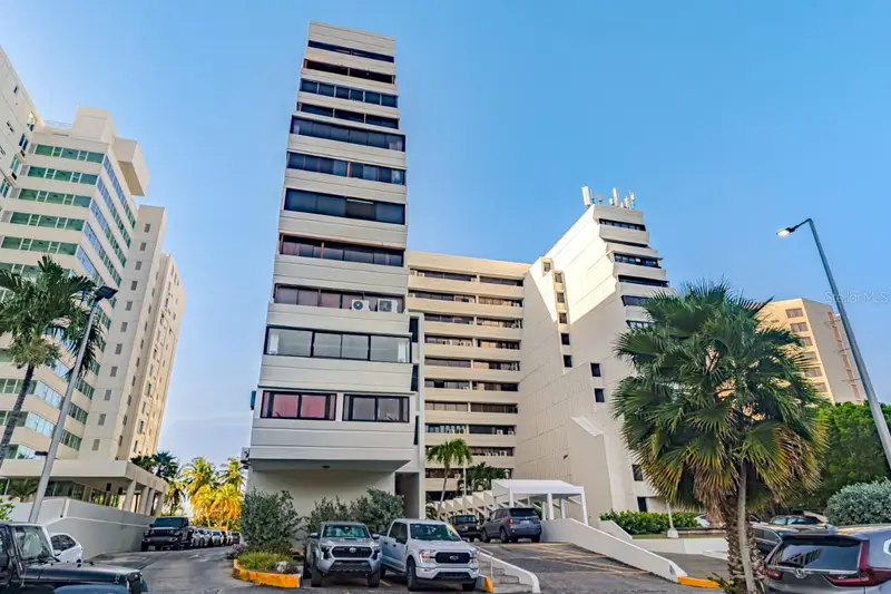 7185 Cond. Mar De Isla Verde #3a, PR