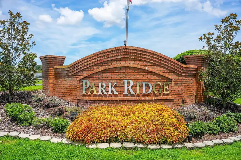 1025 Green Ridge Ct, FL