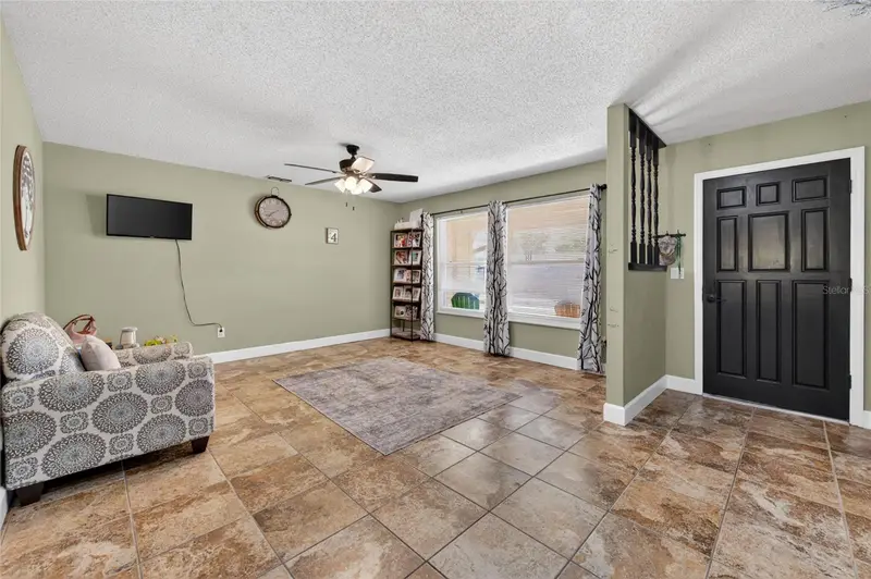 222 Pinerock Pl, FL