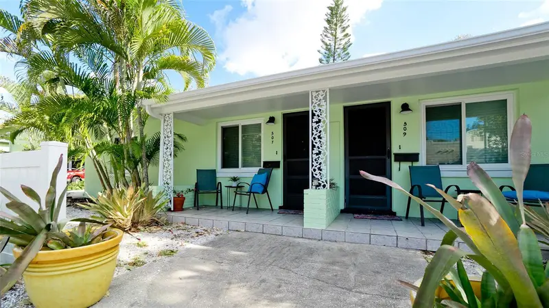 507 Madison Ct, FL