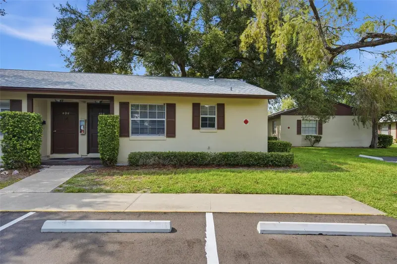 4215 E Bay Dr #405, FL