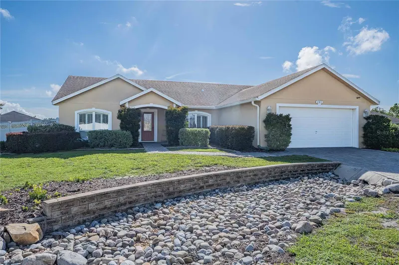 205 Thomas Ct, FL