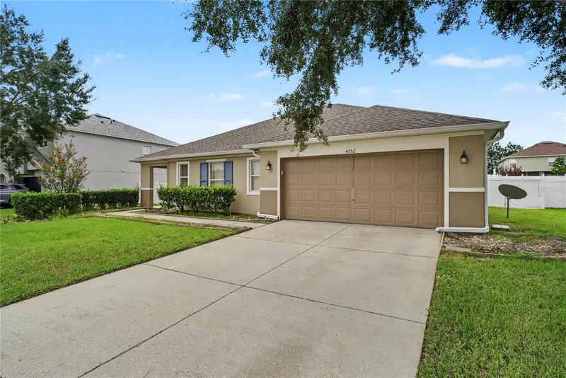4752 Barbados Loop, FL