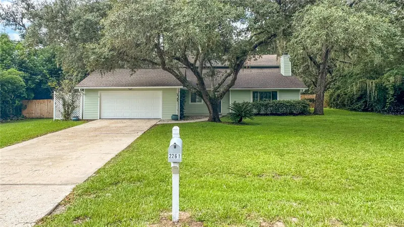 2261 Charlotte Dr, FL