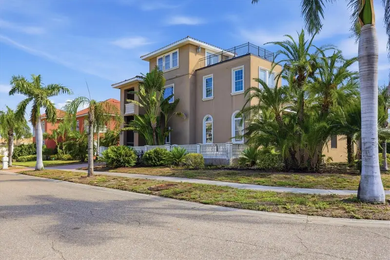 1304 Jumana Loop, FL