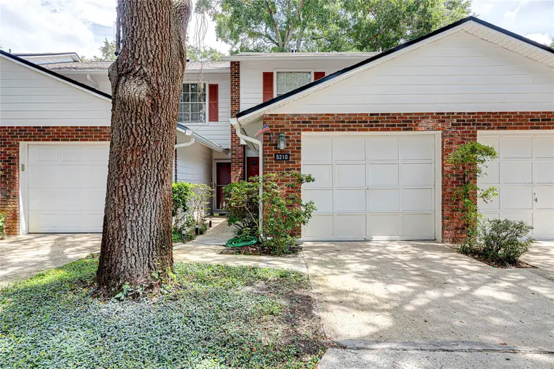 5210 Lazy Oaks Dr #5210, FL