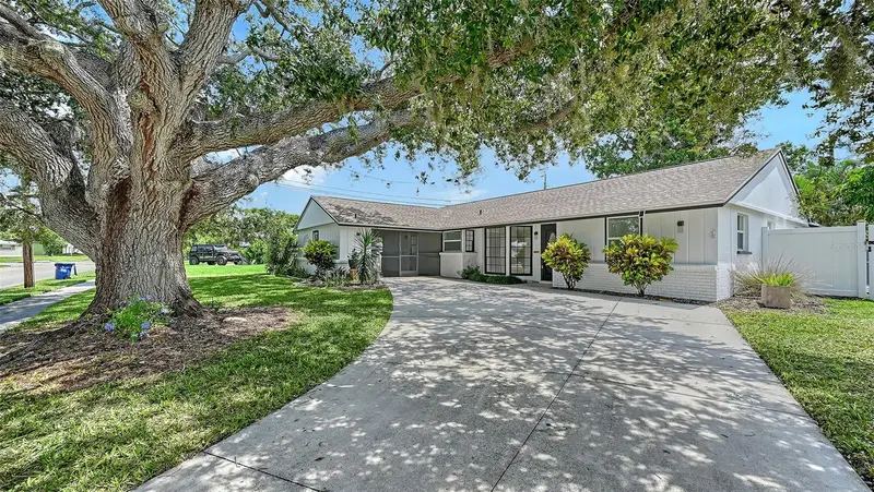 6711 S Lockwood Ridge Rd, FL