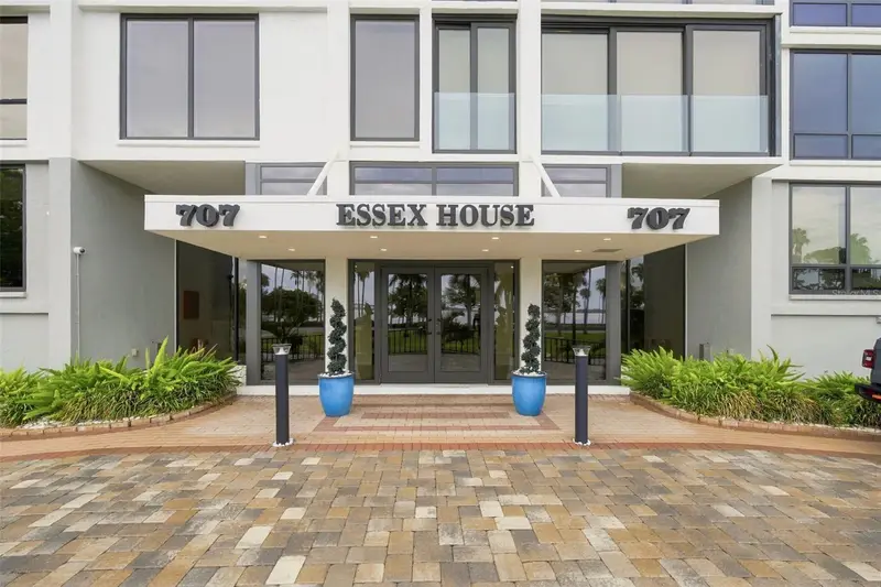 707 S Gulfstream Ave #207, FL