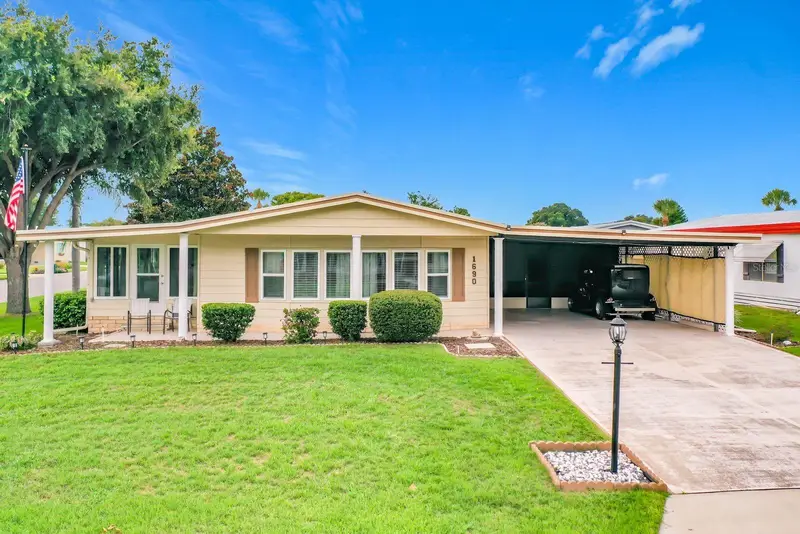1690 Nassau Cir, FL