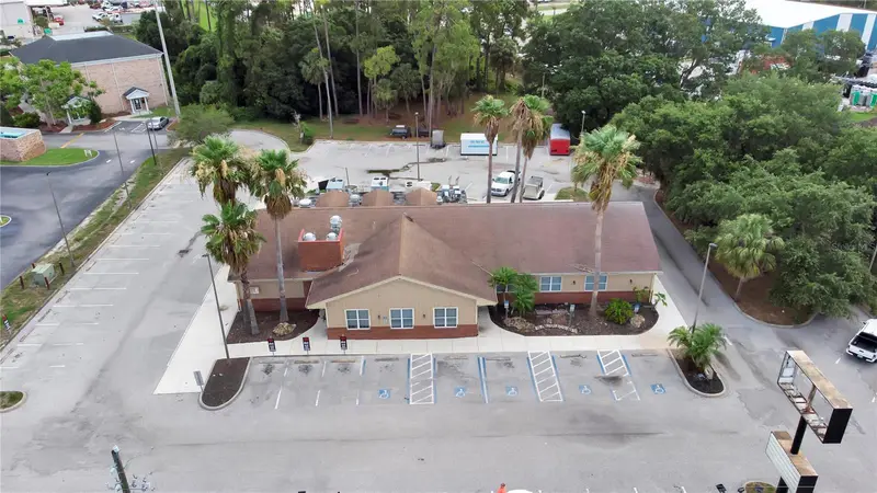 1152 Tamiami Trl, FL