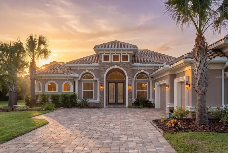 206 Willow Oak Way, FL