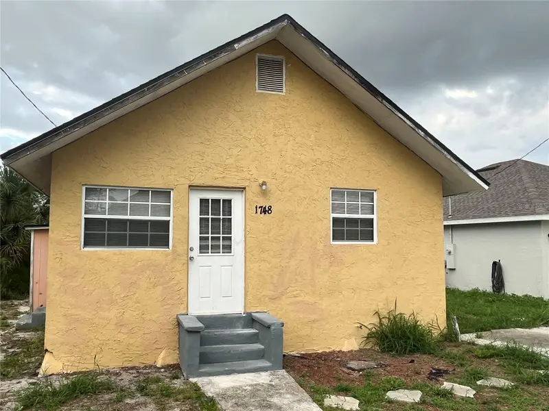 1748 2nd St Ne, FL