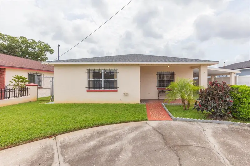 6611 N Clark Ave, FL