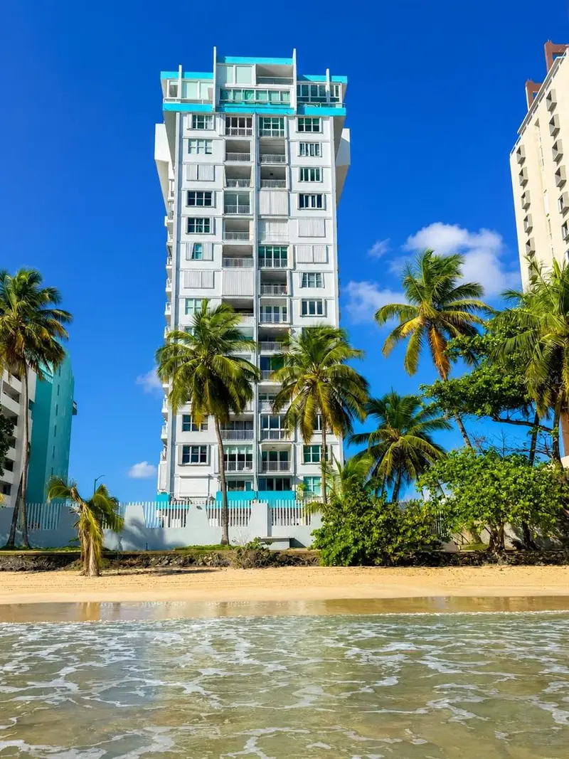 3409 Isla Verde Ave #906, PR