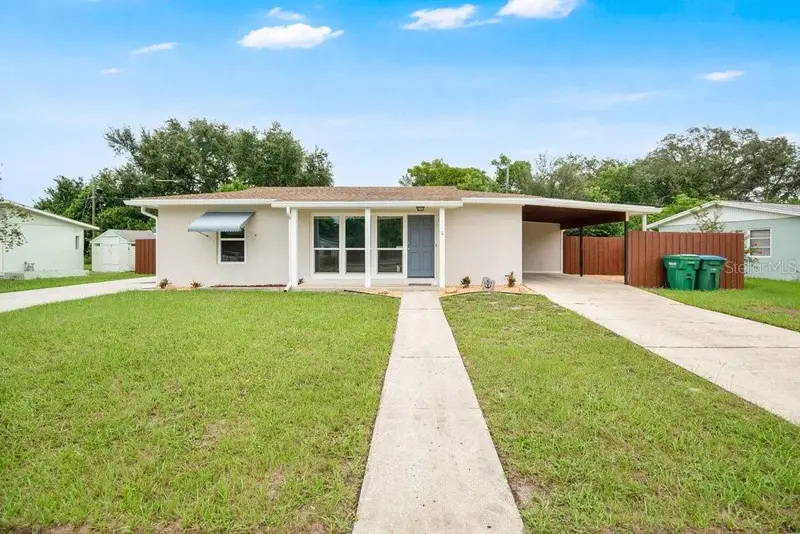 1109 Cobblestone Ave, FL