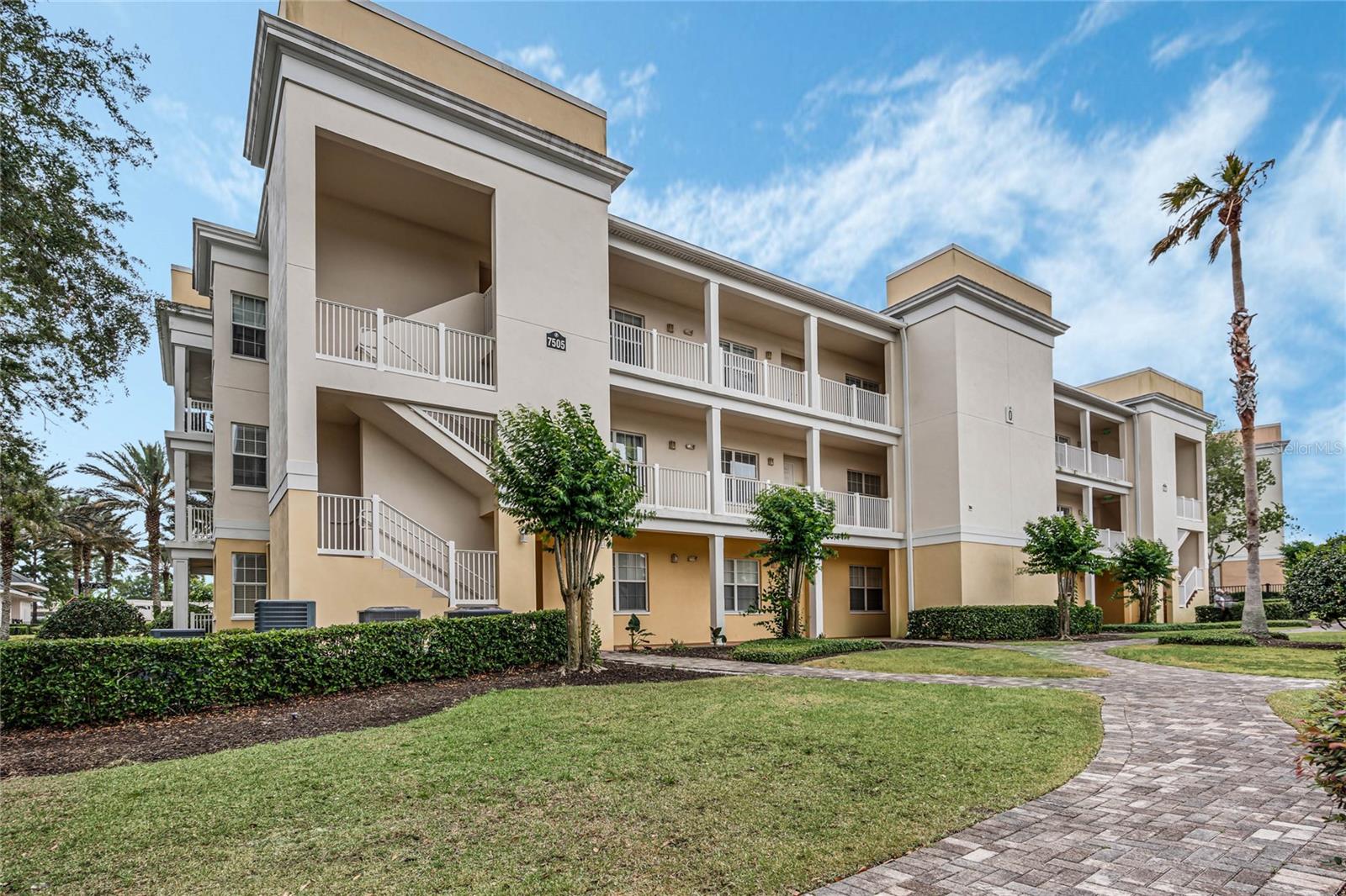 7505 Mourning Dove Cir #303, FL