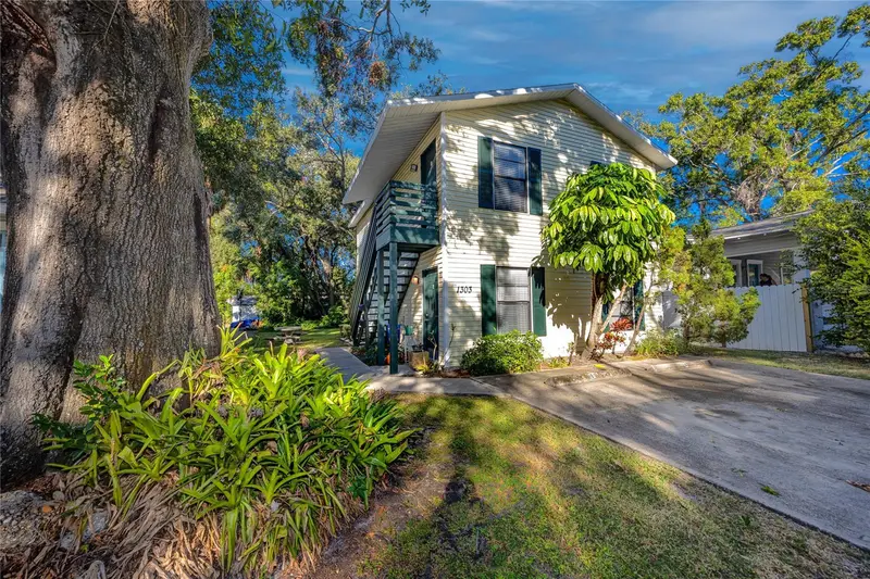 1303 S Moody Ave, FL
