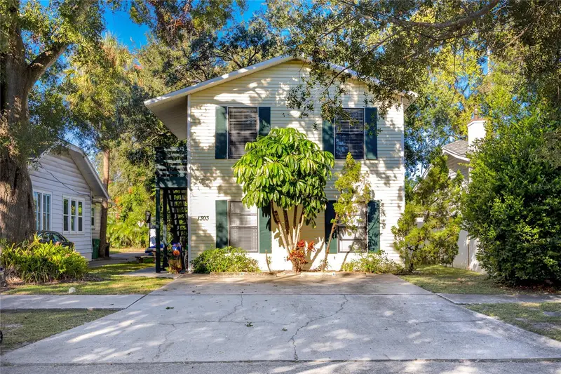 1303 S Moody Ave, FL