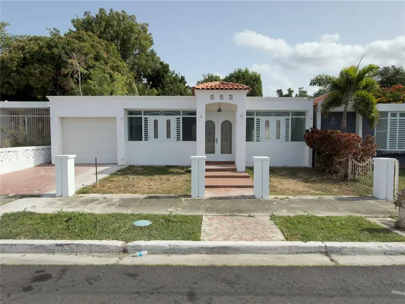 O-12 Principal Extension Jardines De Santa Isabel, PR