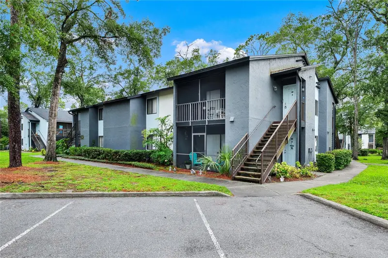 202 Riverbend Dr #103, FL