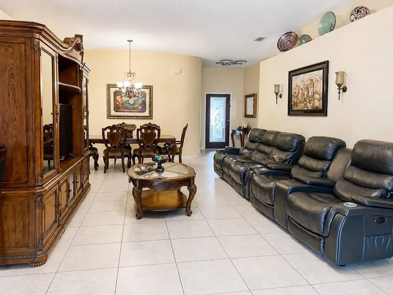 9708 White Barn Way, FL