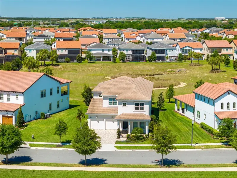8222 Topsail Pl, FL