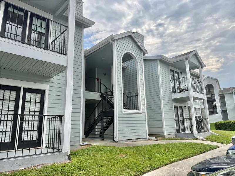2550 N Alafaya Trl #5105, FL