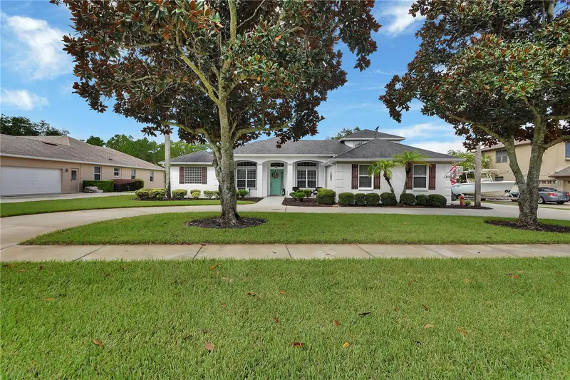 105 Pine Side Dr, FL