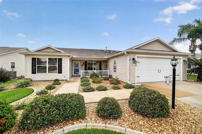 940 Eastmont Ct, FL