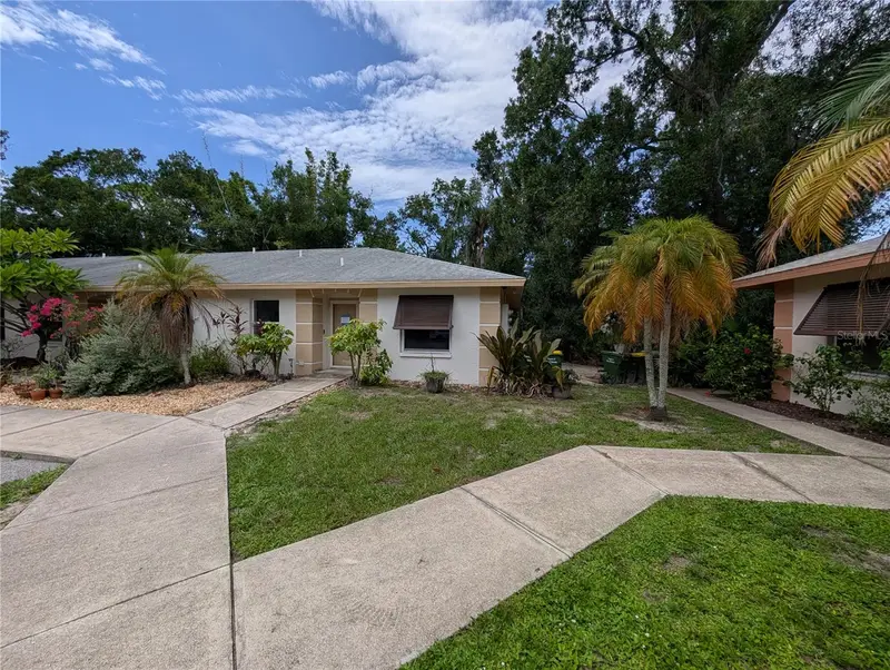 638 N Jefferson Ave #15, FL