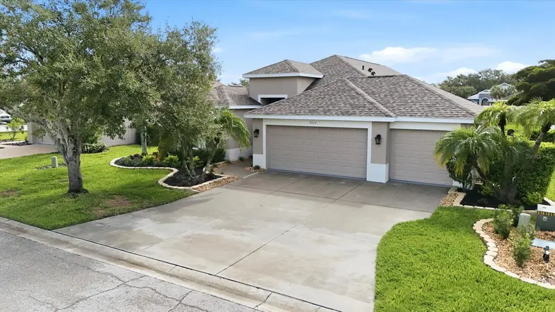 7117 50th Avenue Cir E, FL