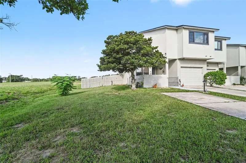 2289 Heritage Dr, FL