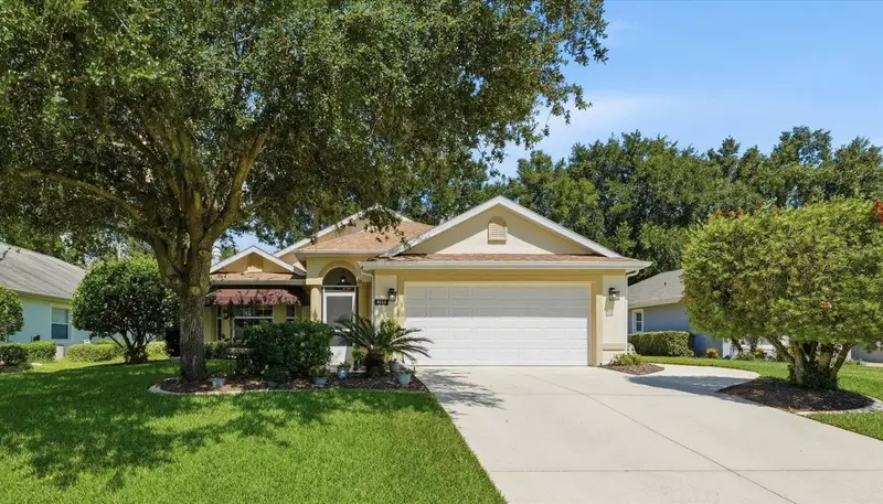 6133 Landings Blvd, FL