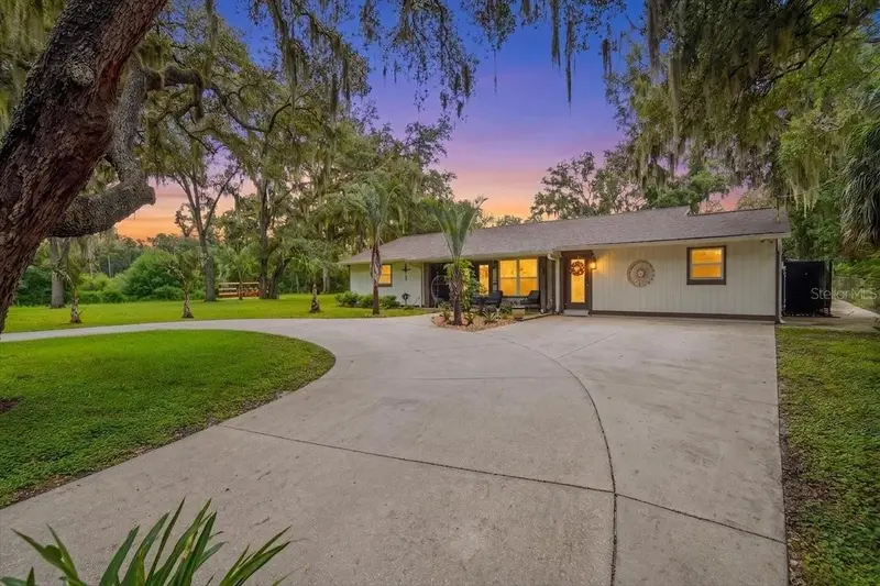 205 Cagle Rd, FL