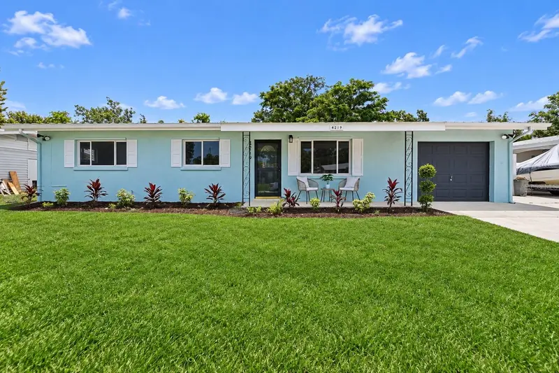 4219 Deerfield Dr, FL