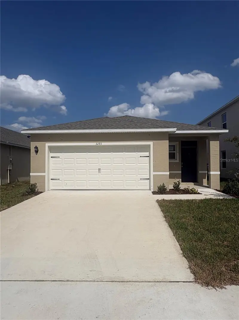 952 Bluet Dr, FL