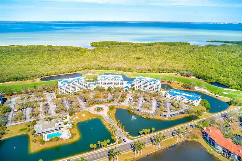 2323 Feather Sound Dr #205, FL