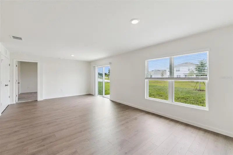141 Heirloom Dr, FL