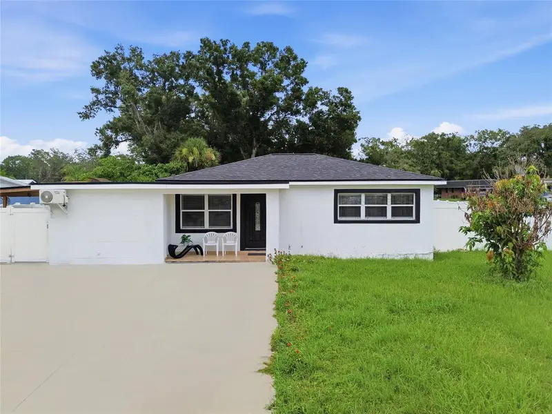 8901 N Oregon Ave, FL
