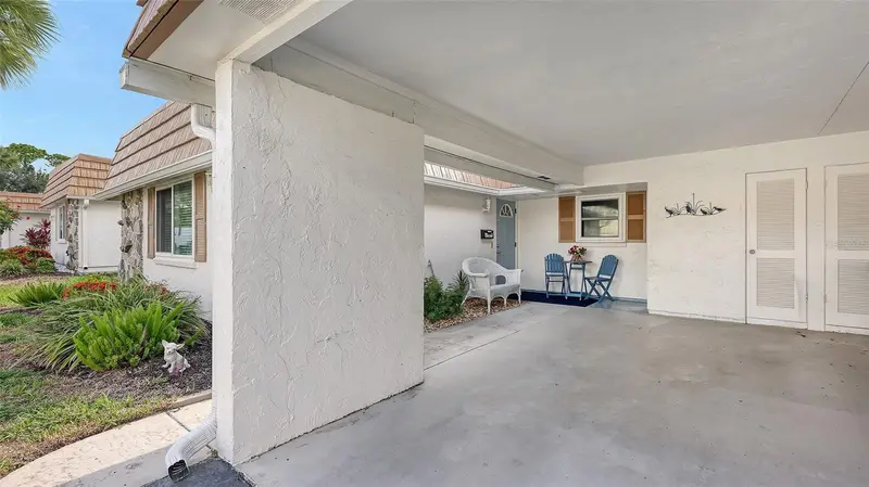 2623 Riverbluff Pkwy #V144, FL