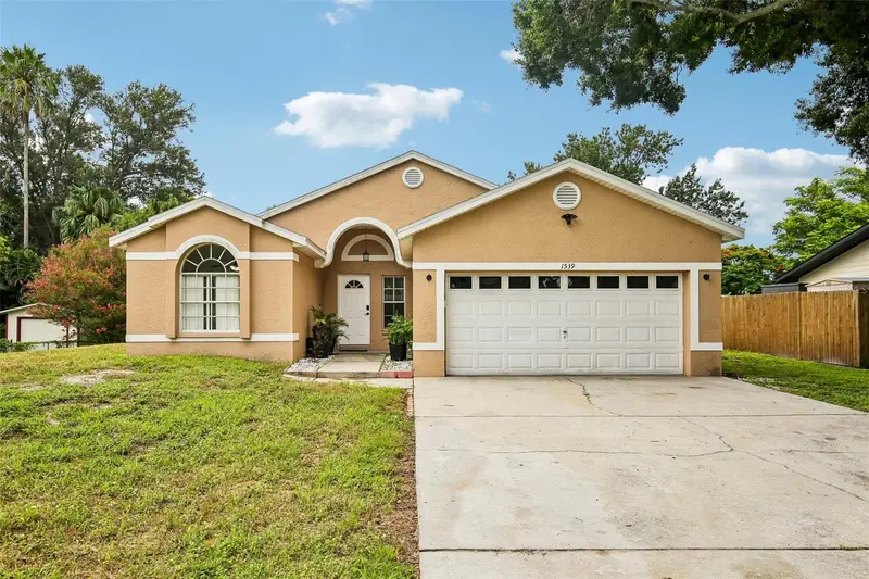 1539 Valencia St, FL