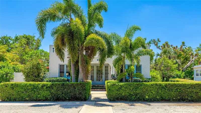 2327 7th Ave W, FL