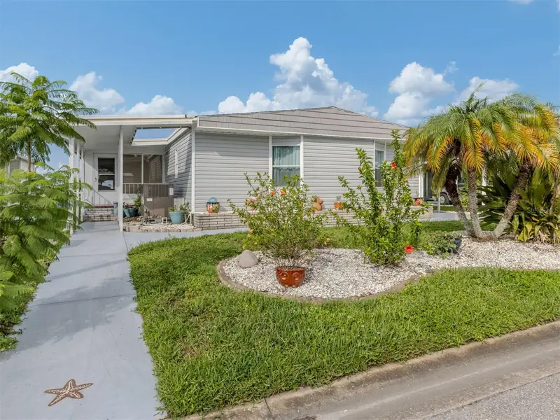 97 Lakeview Dr, FL