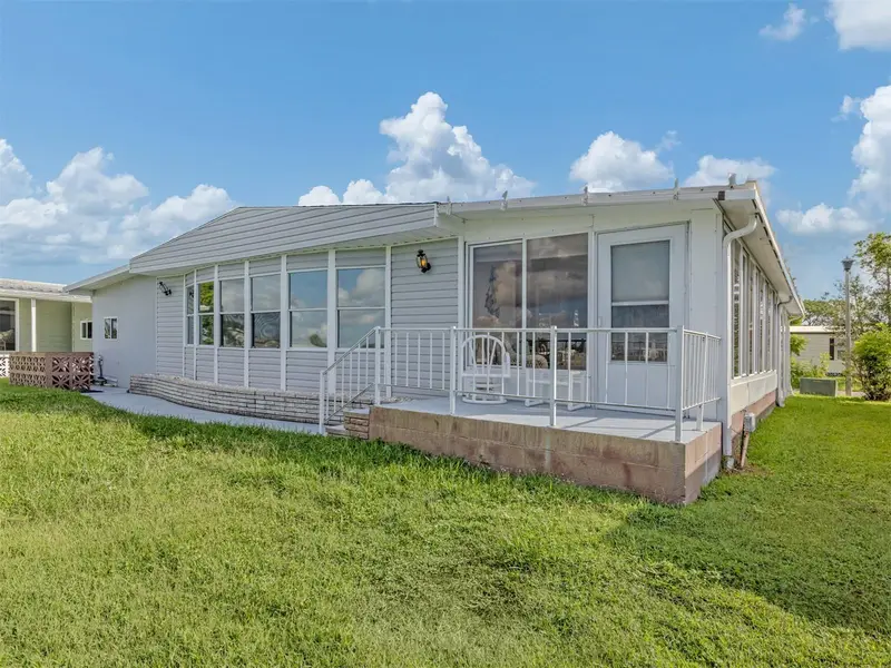 97 Lakeview Dr, FL